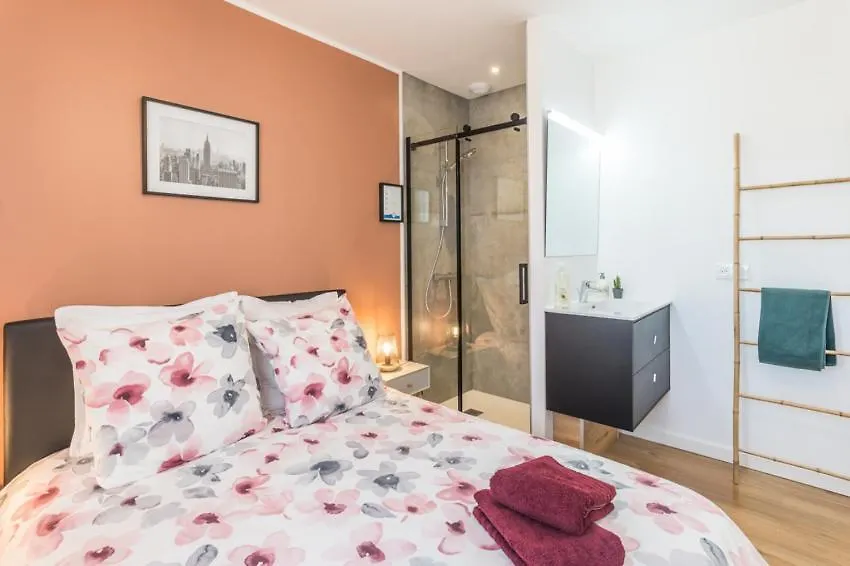Viriat - Sublime Villa Felicidad - Proche Hypercentre - Parking - Terrasse - Wifi בית נופש