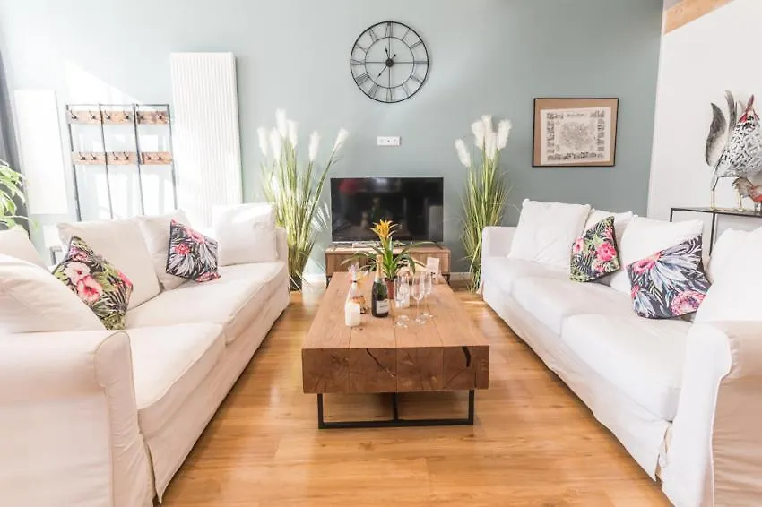 - Sublime Villa Felicidad - Proche Hypercentre - Parking - Terrasse - Wifi Viriat